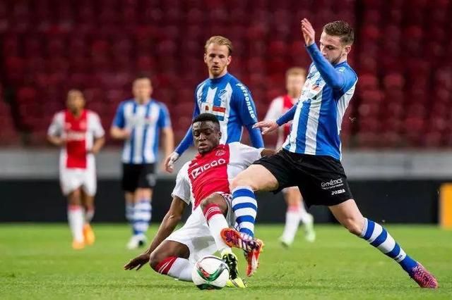 球迷们已经 球迷们已经