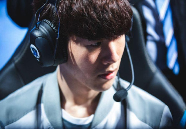 此间的信任 此间的信任