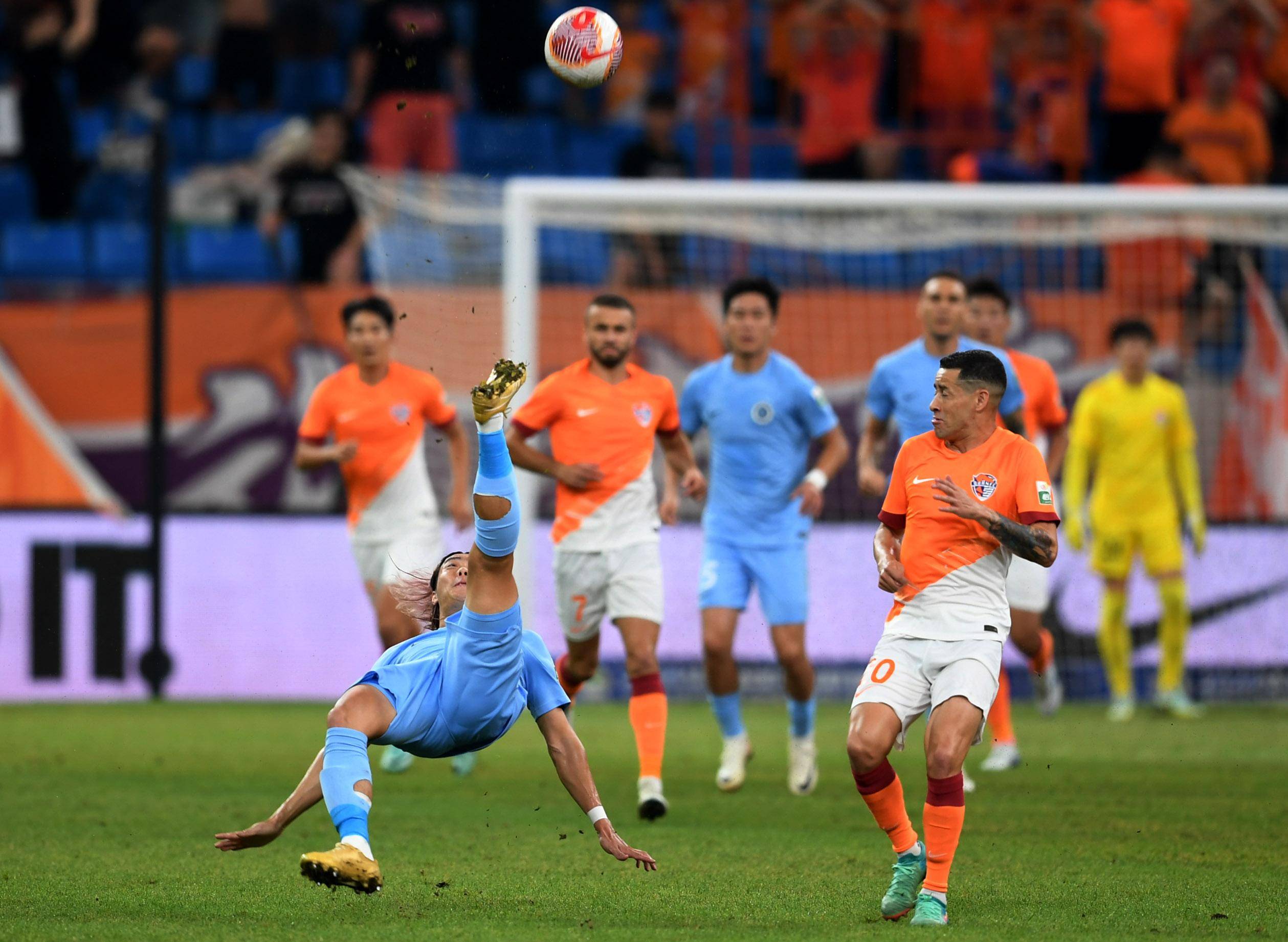 观众们不仅 观众们不仅