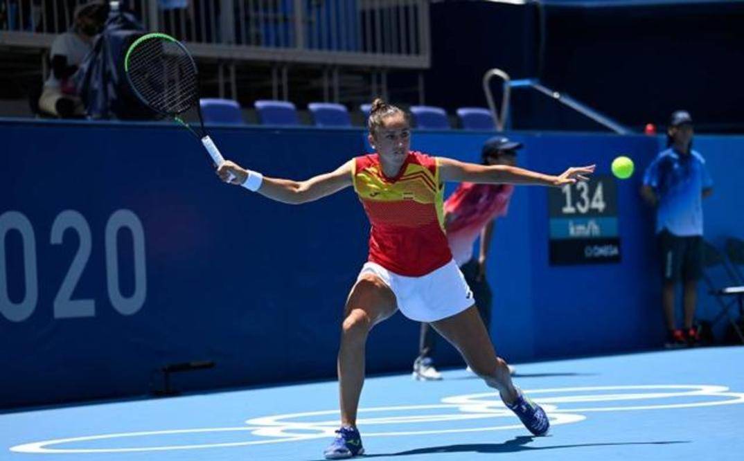 送往医院进 送往医院进