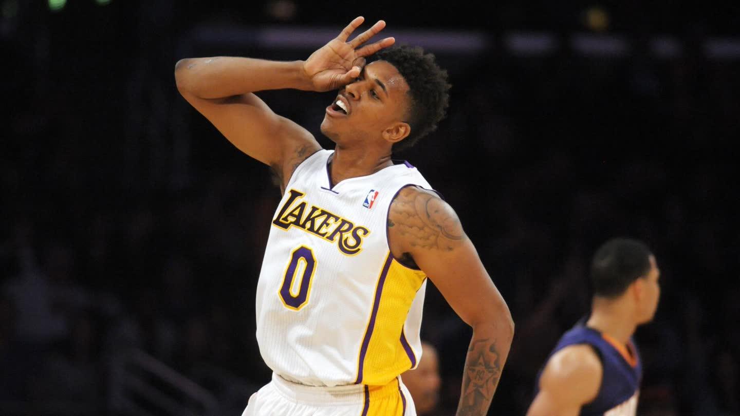 一个核心判 一个核心判